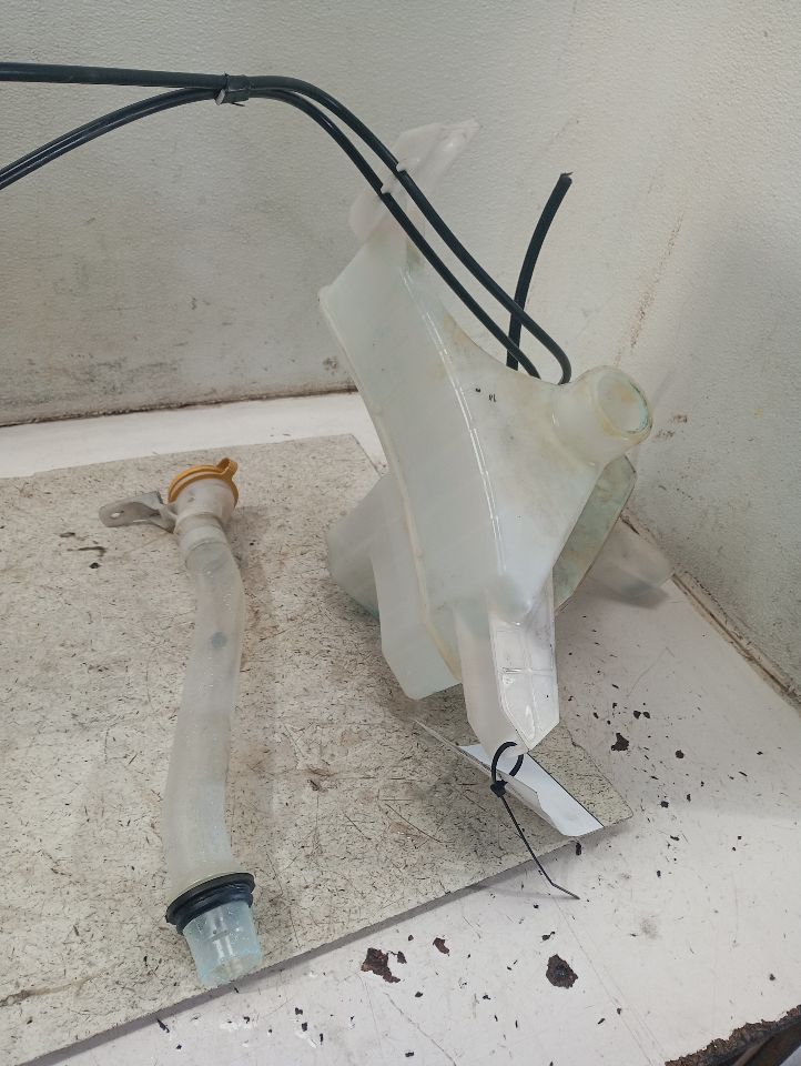 2020 Subaru ASCENT Wash Reservoir Assy