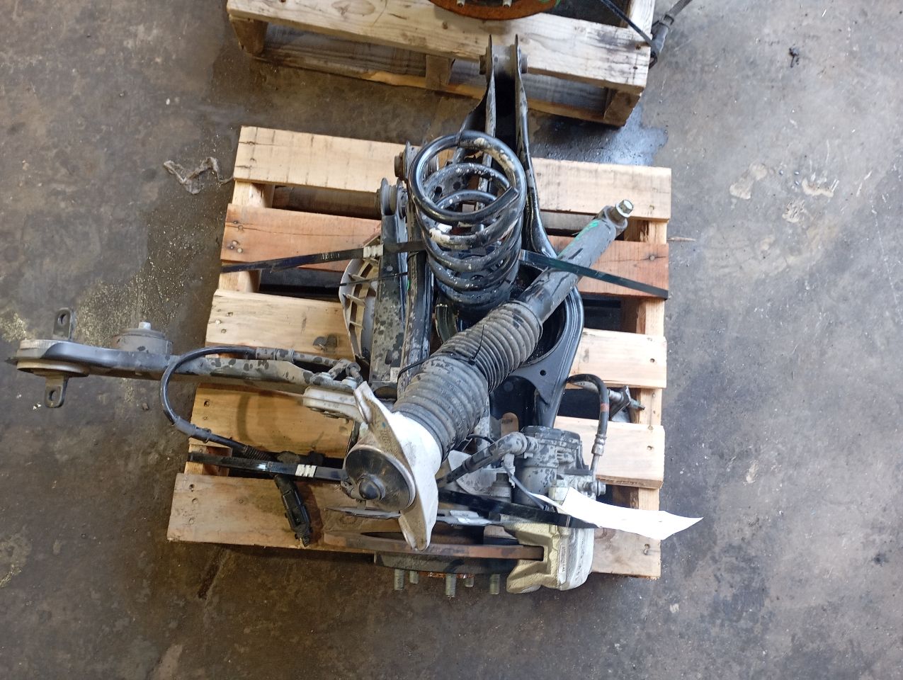 Part image 3