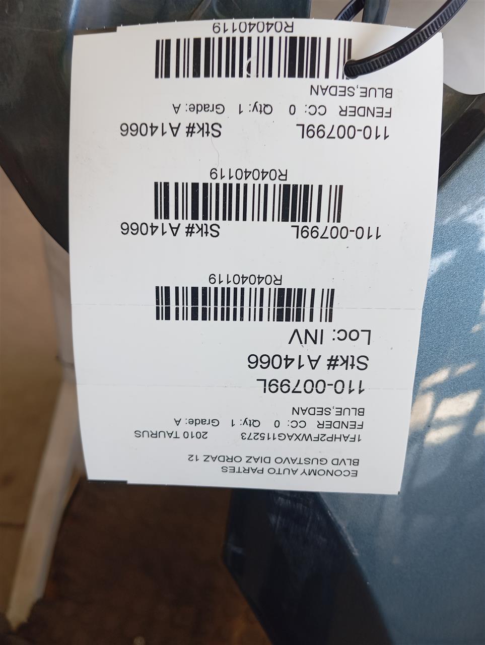 2010 TAURUS Ford Fender