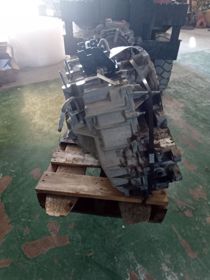 Part image 4