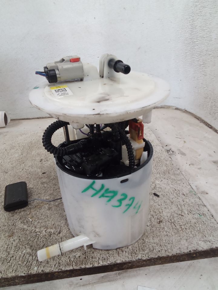 2015 Jeep GRAND CHEROKEE Fuel Pump