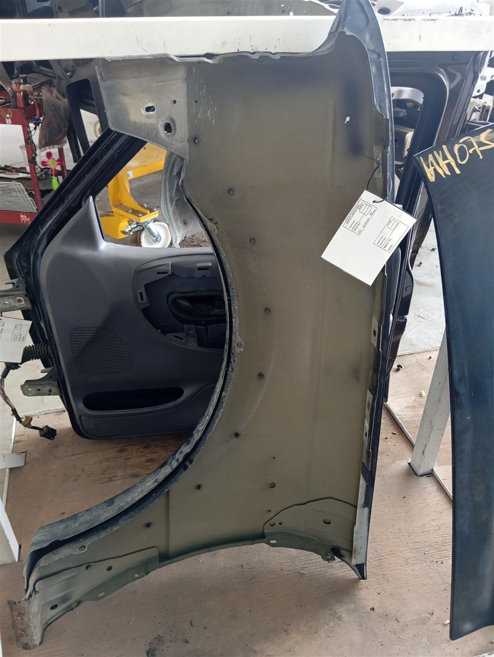 Part image 3