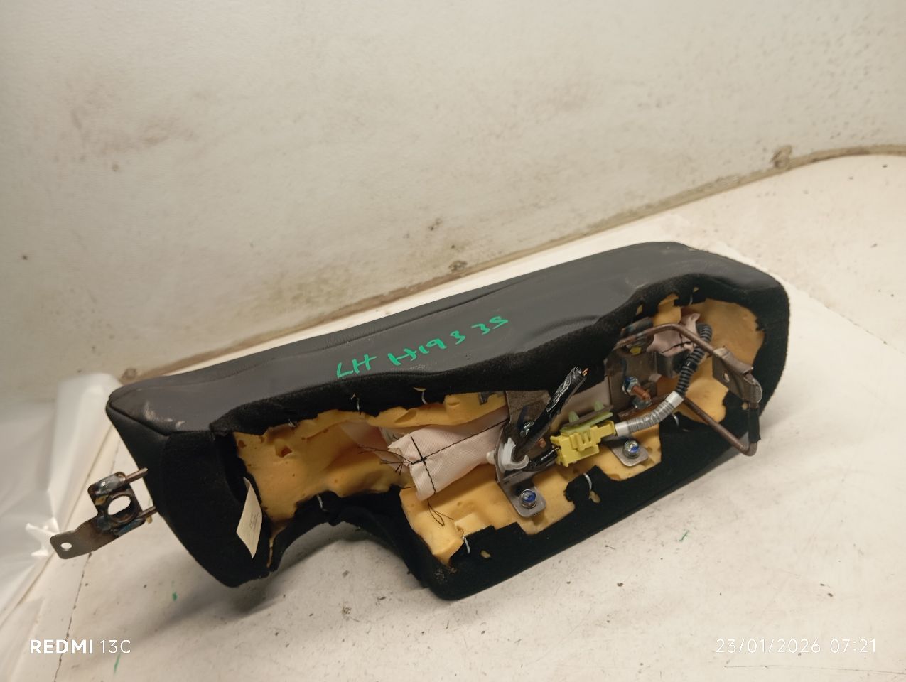 Part image 3