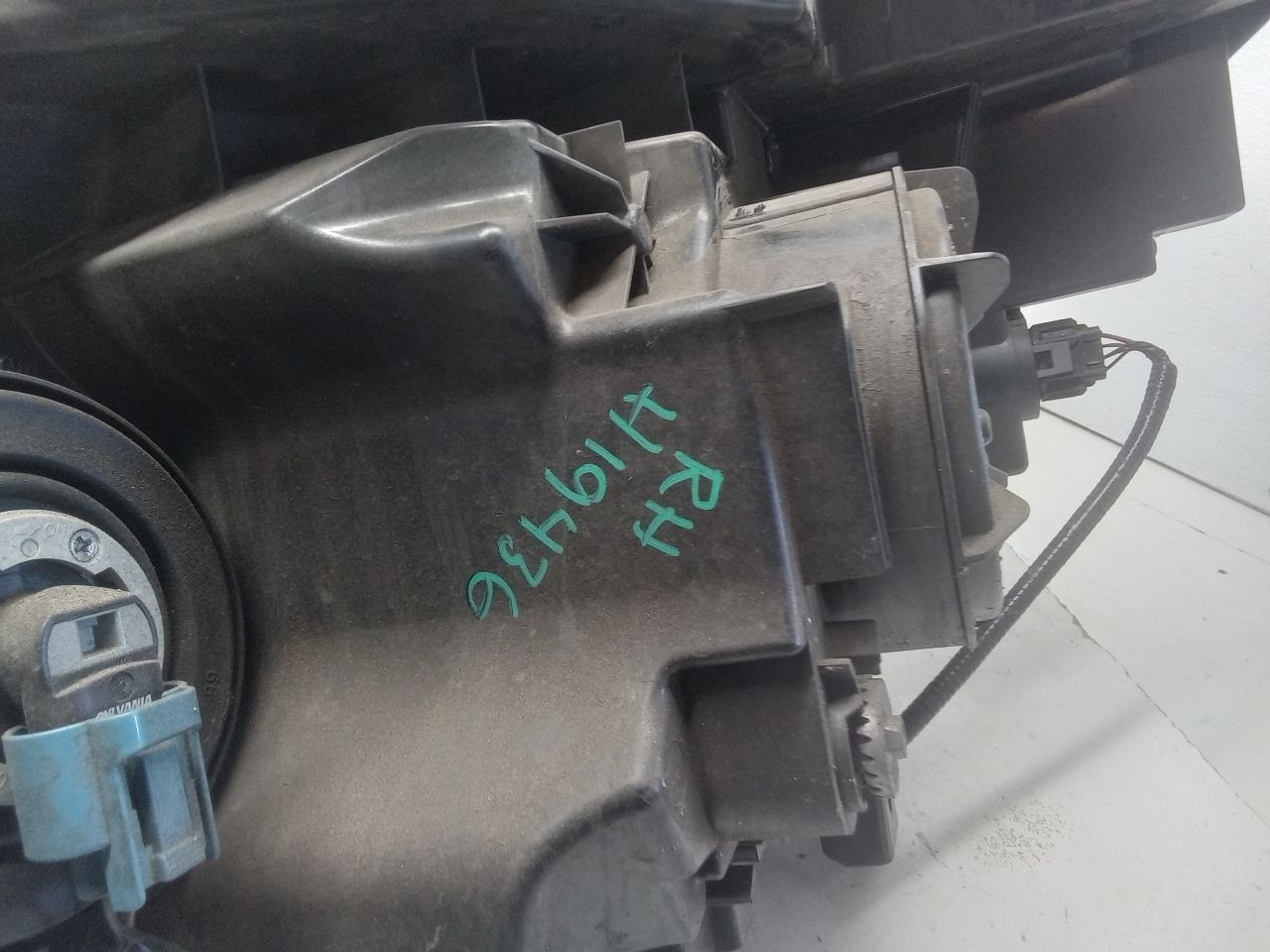 Part image 4
