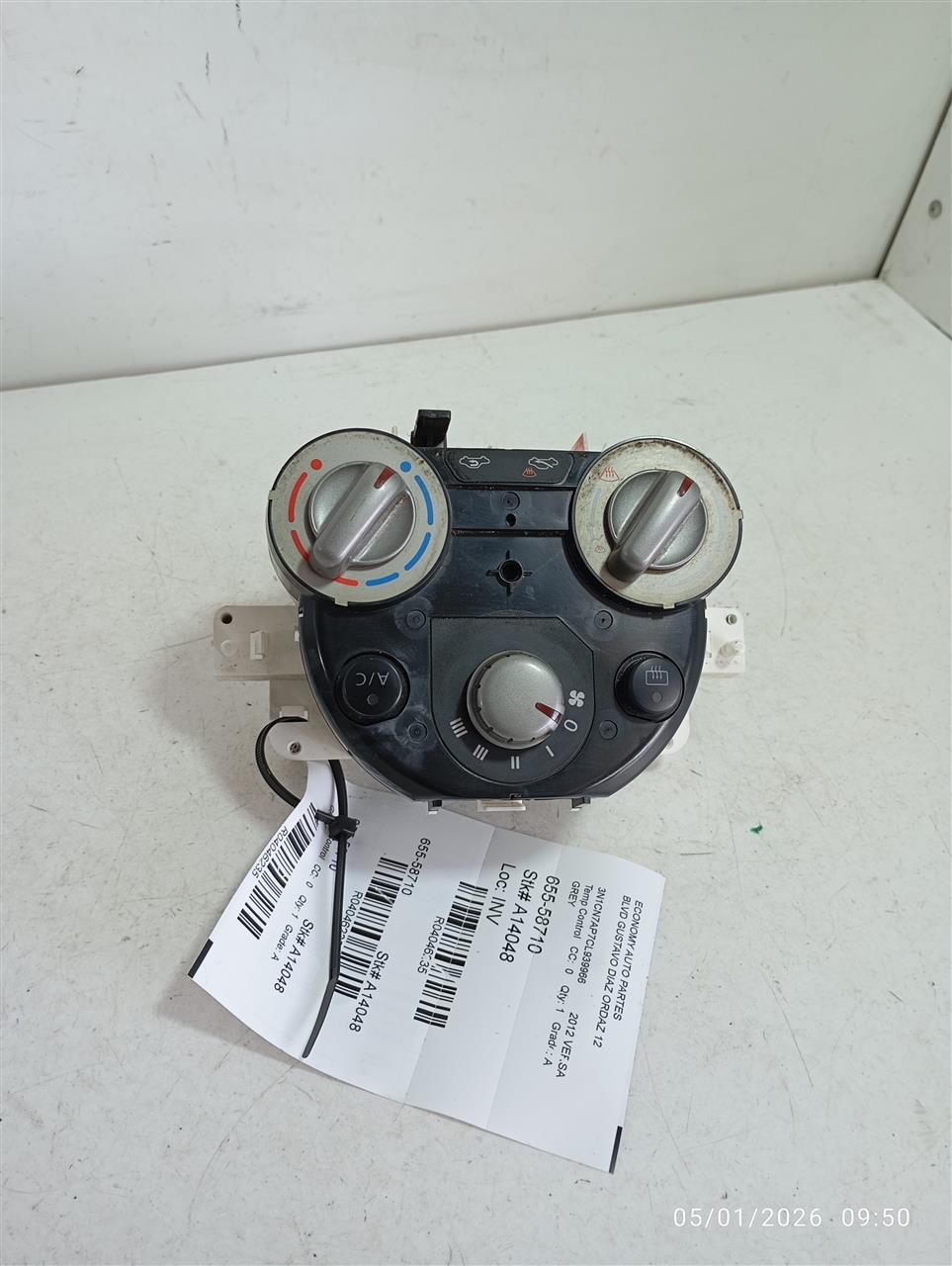 2012 Nissan VERSA Temp Control