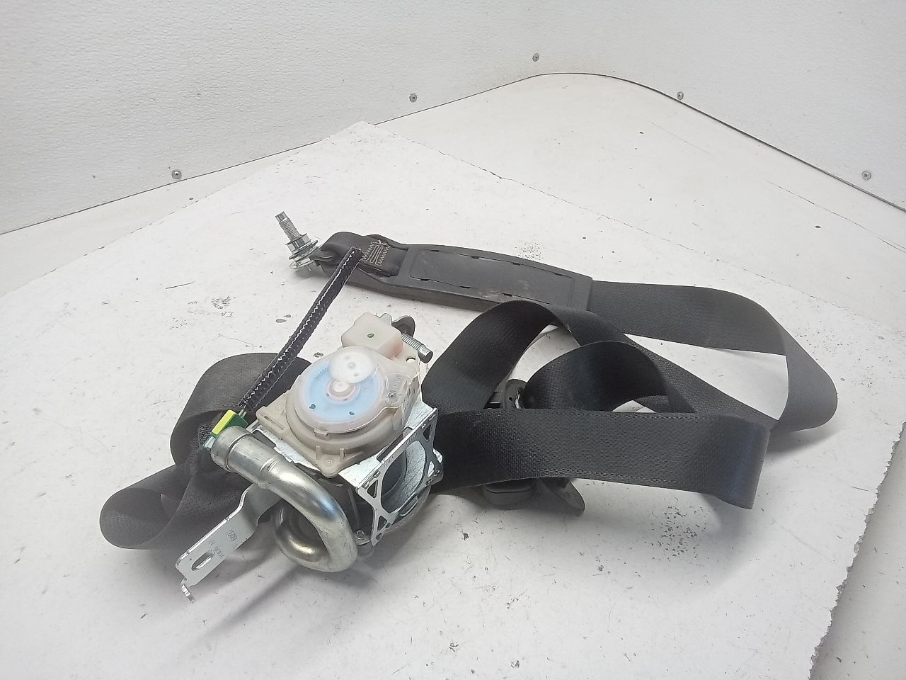 Used 2016 Honda CIVIC retractor - Stock #H19373