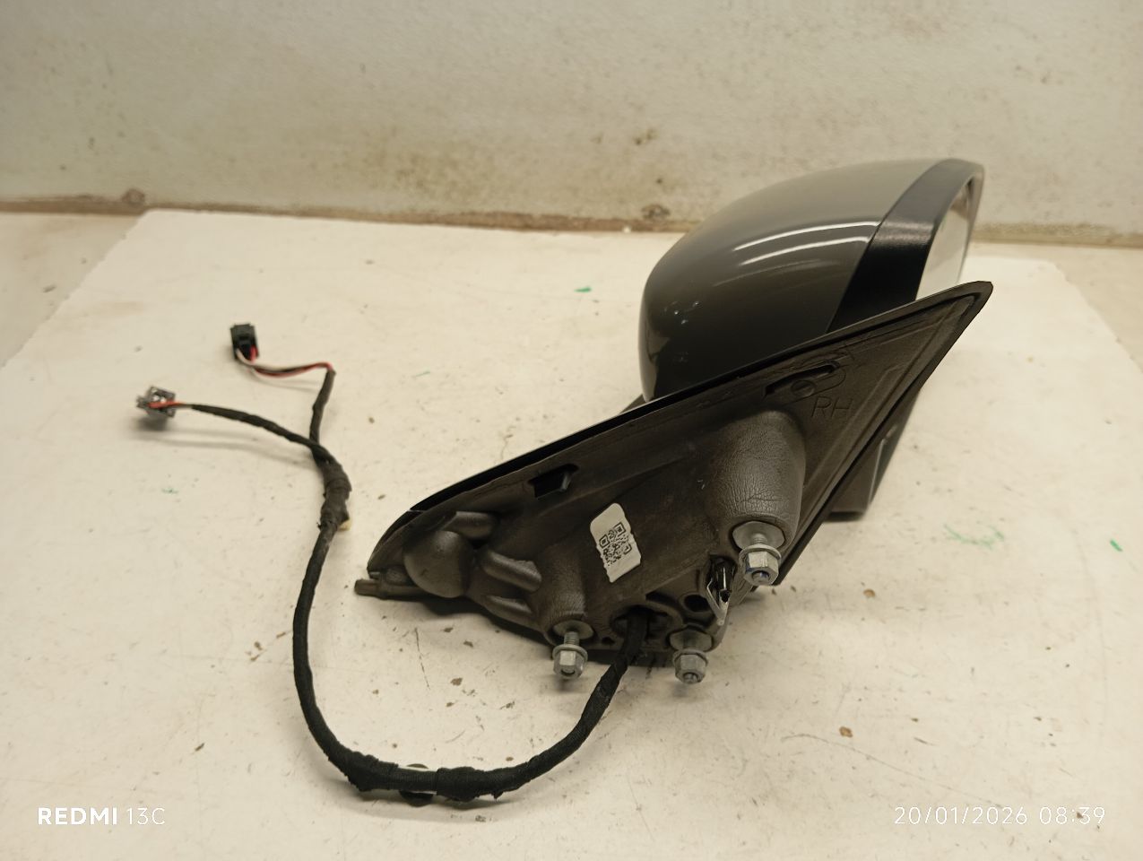 Part image 3