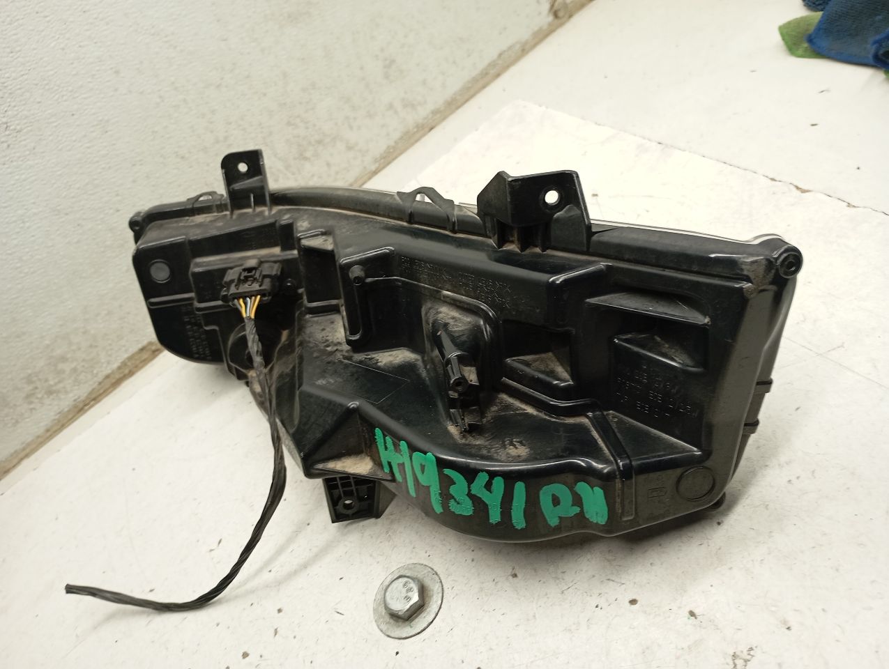 Part image 6