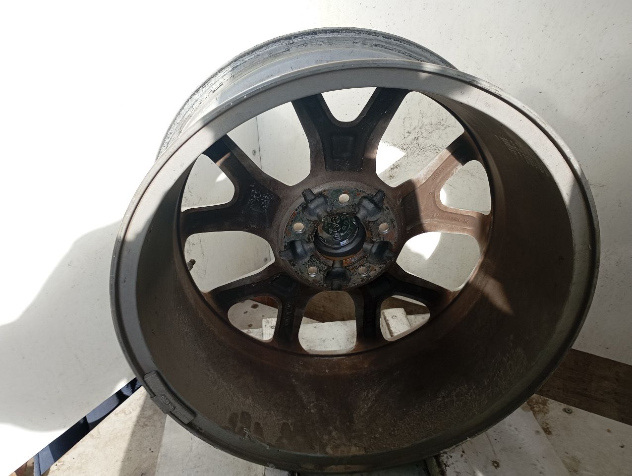 Part image 3