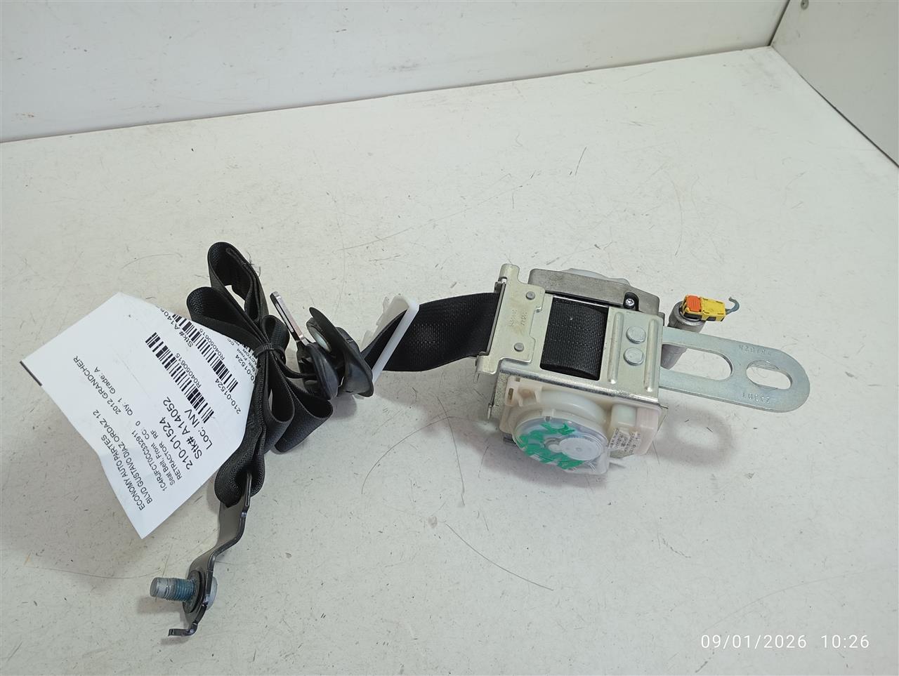 2012 Jeep GRAND CHEROKEE Seat Belt, Front