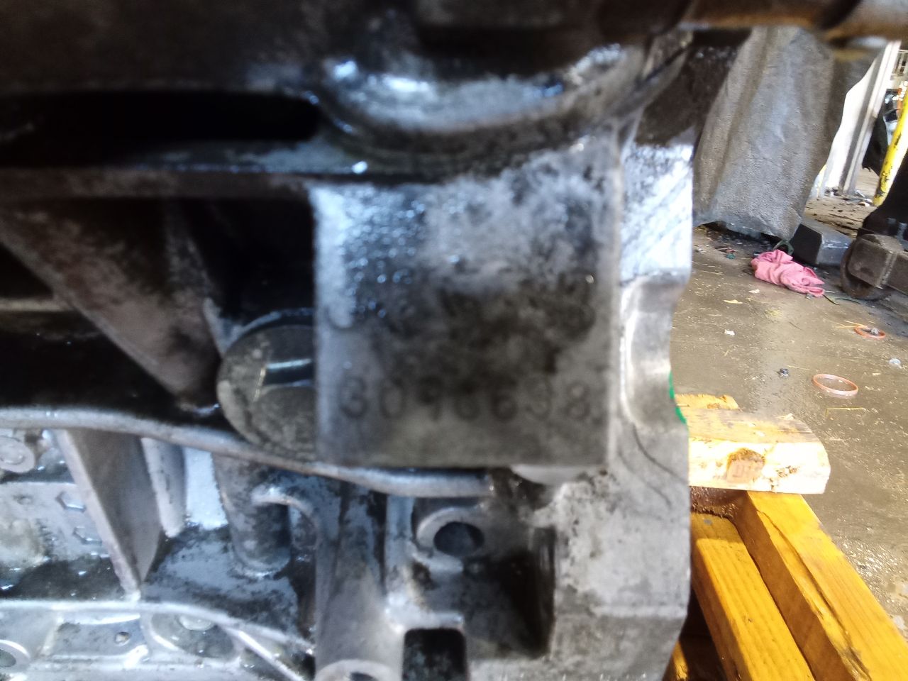 Part image 3