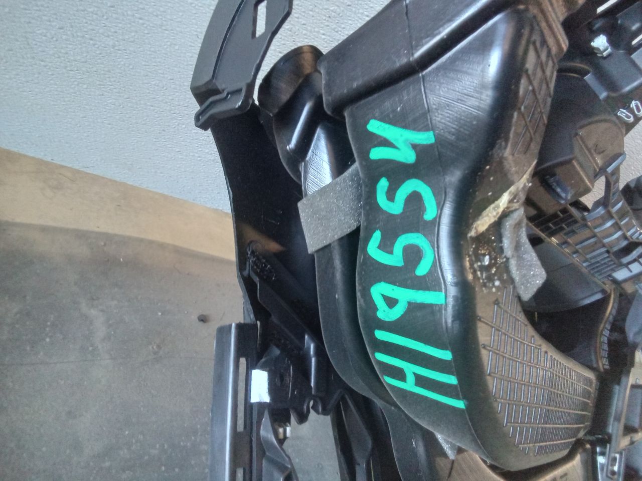 Part image 8