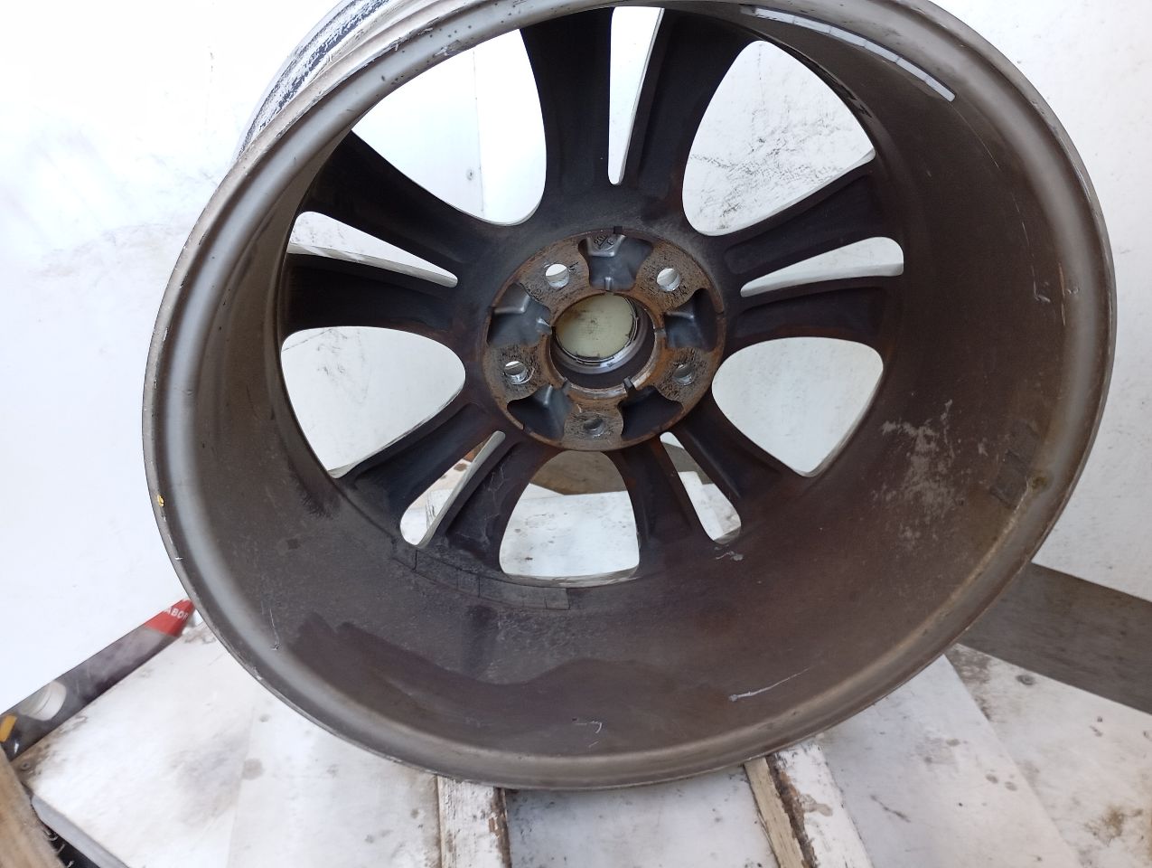 Part image 3