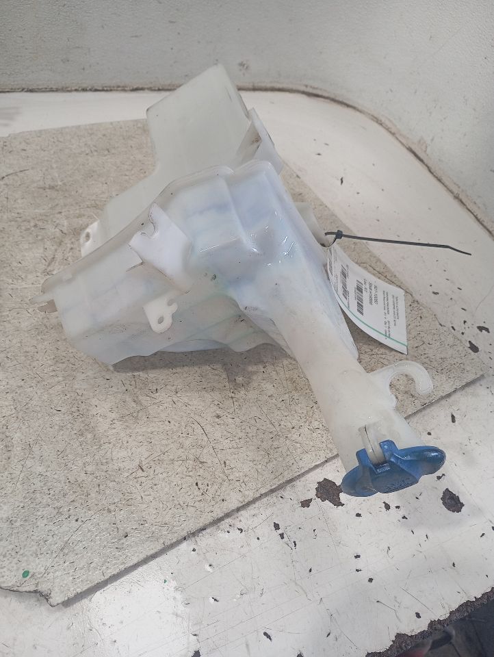 2017 Hyundai ELANTRA Wash Reservoir Assy