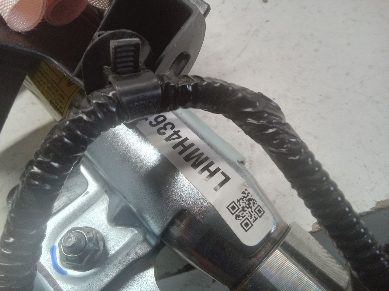 Part image 3