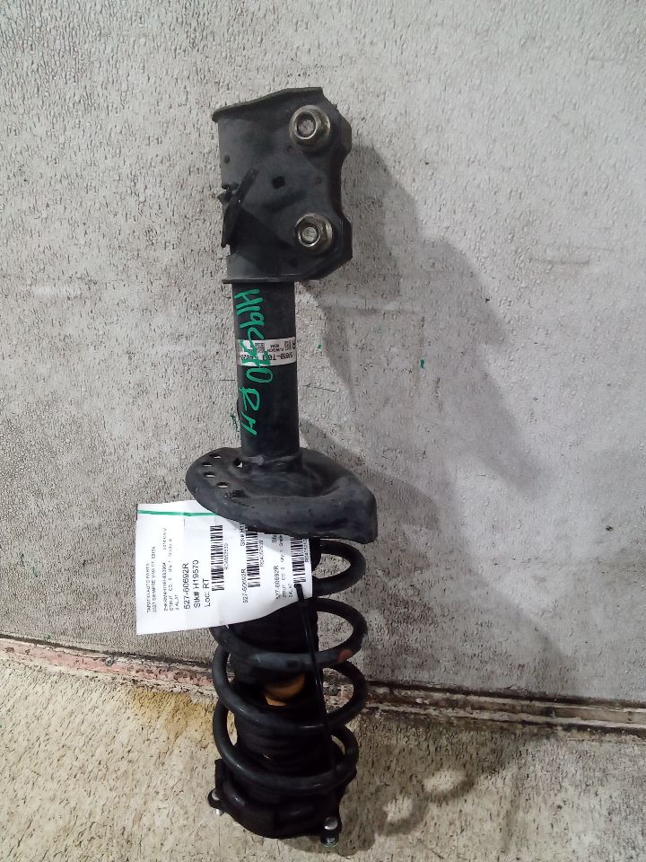 2014 Honda CR-V Strut