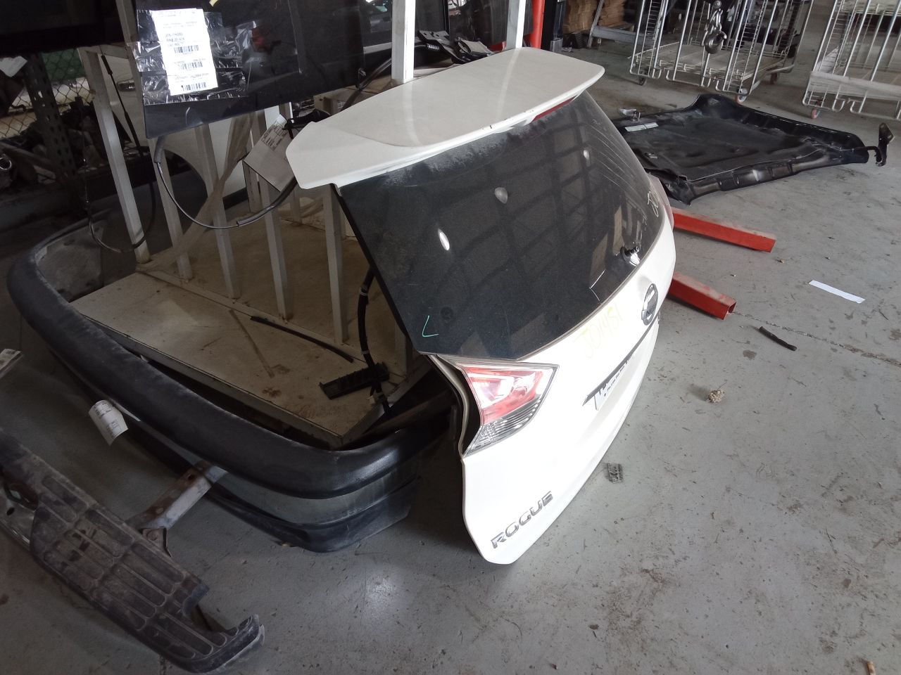 Part image 3