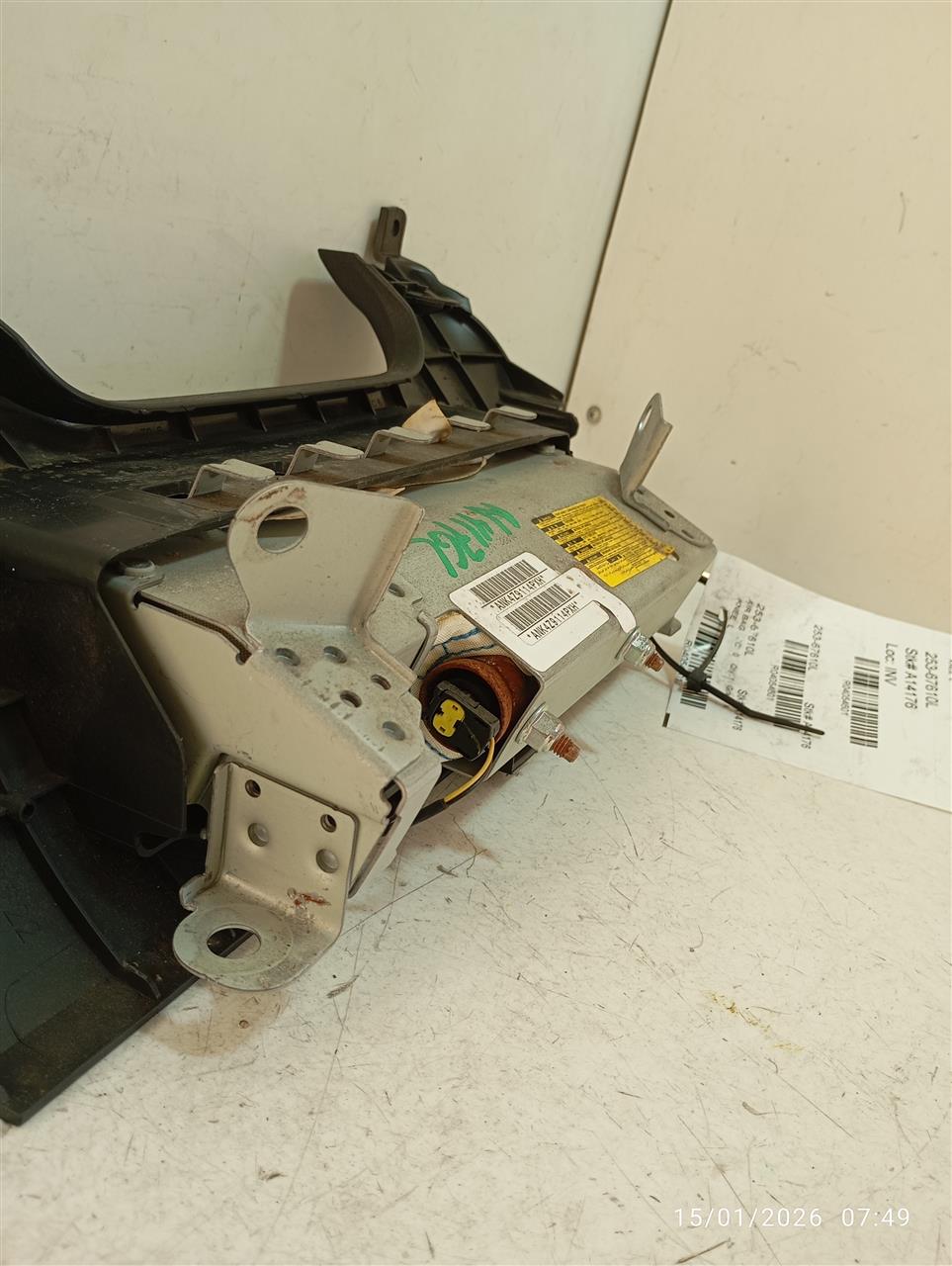Part image 3