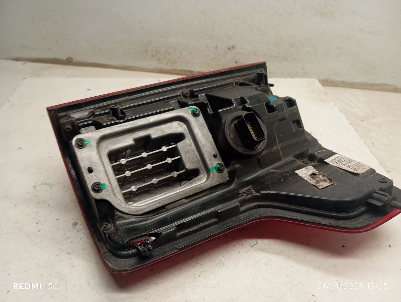 Part image 3