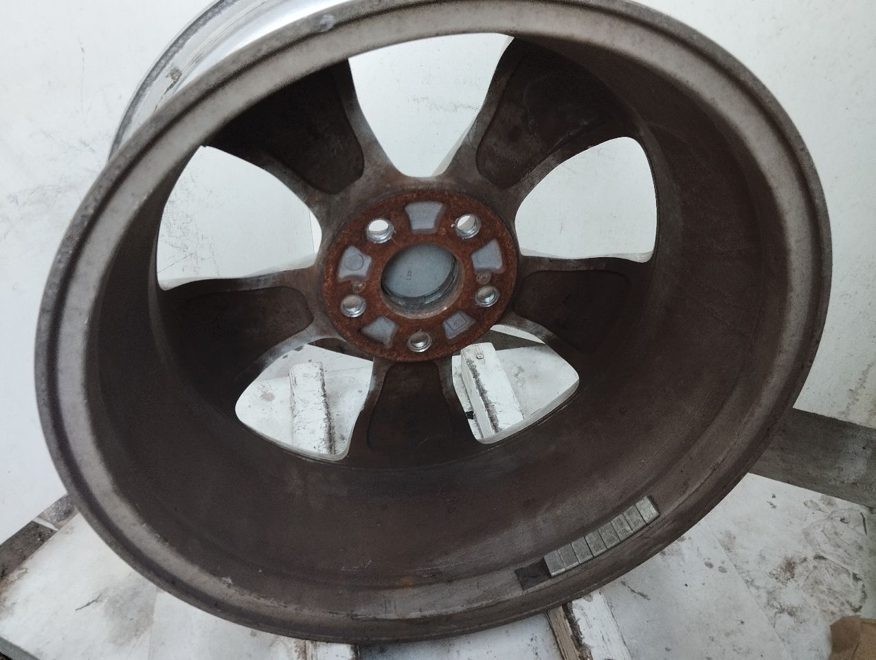 Part image 1