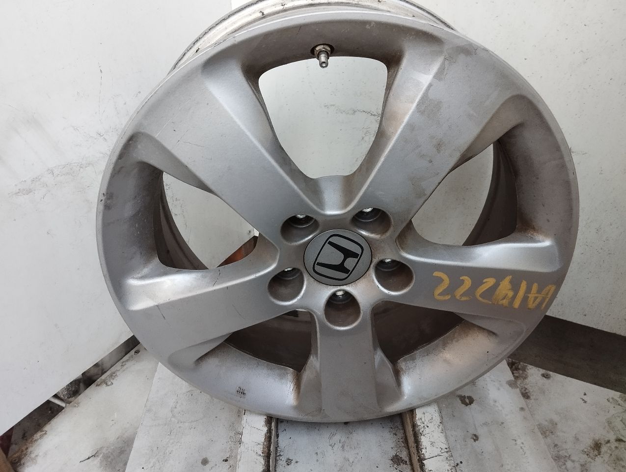 Part image 3