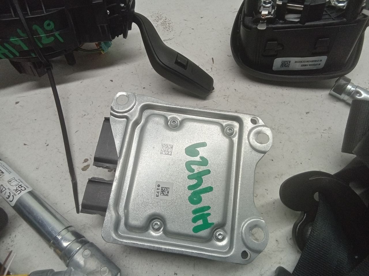 Part image 9
