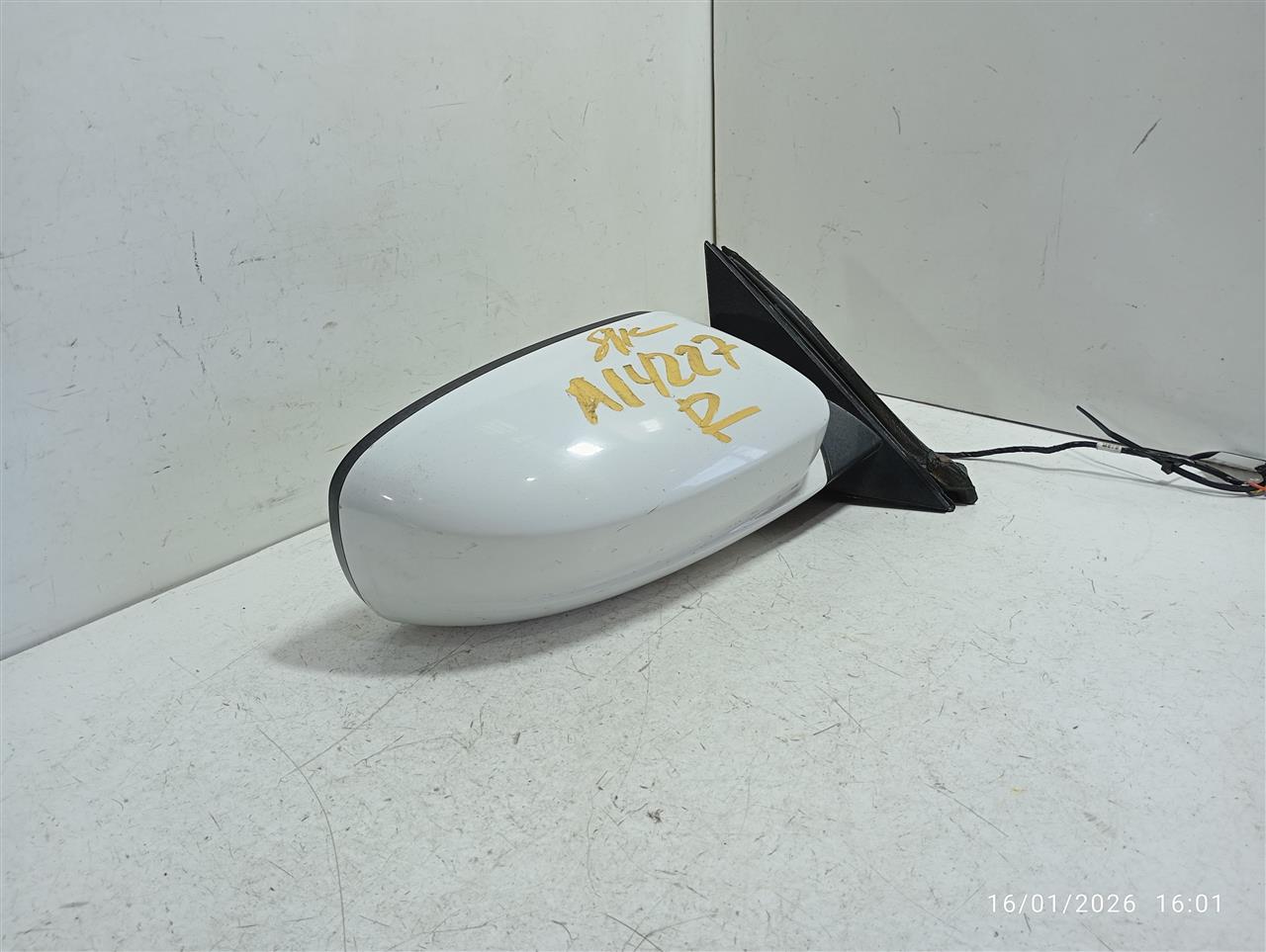 Used 2015 Chrysler OMNI Side View Mirror - Stock #A14227