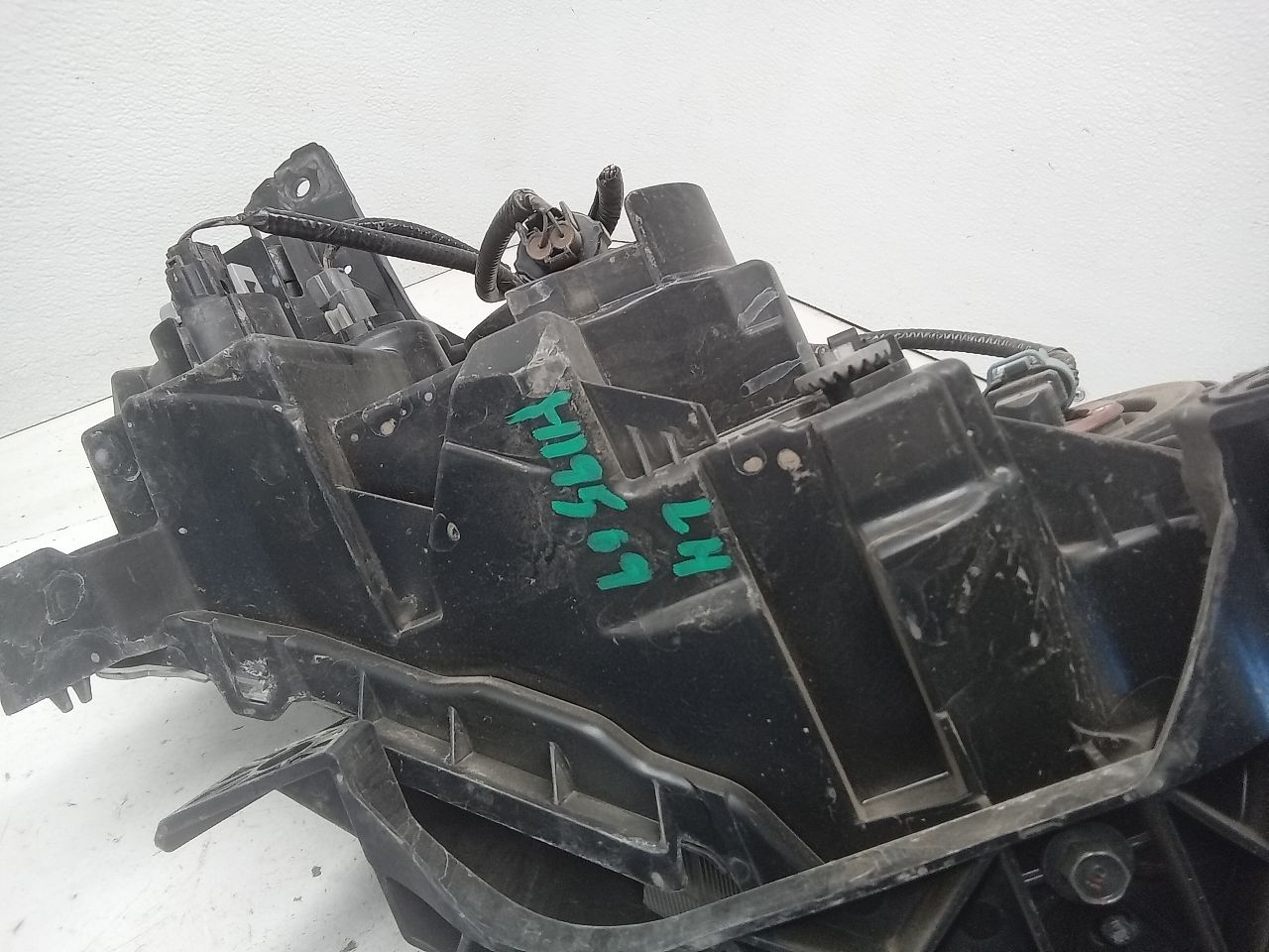 Part image 6