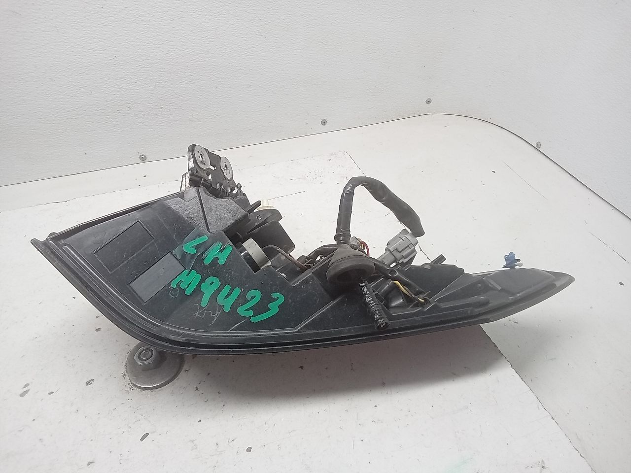 Part image 4