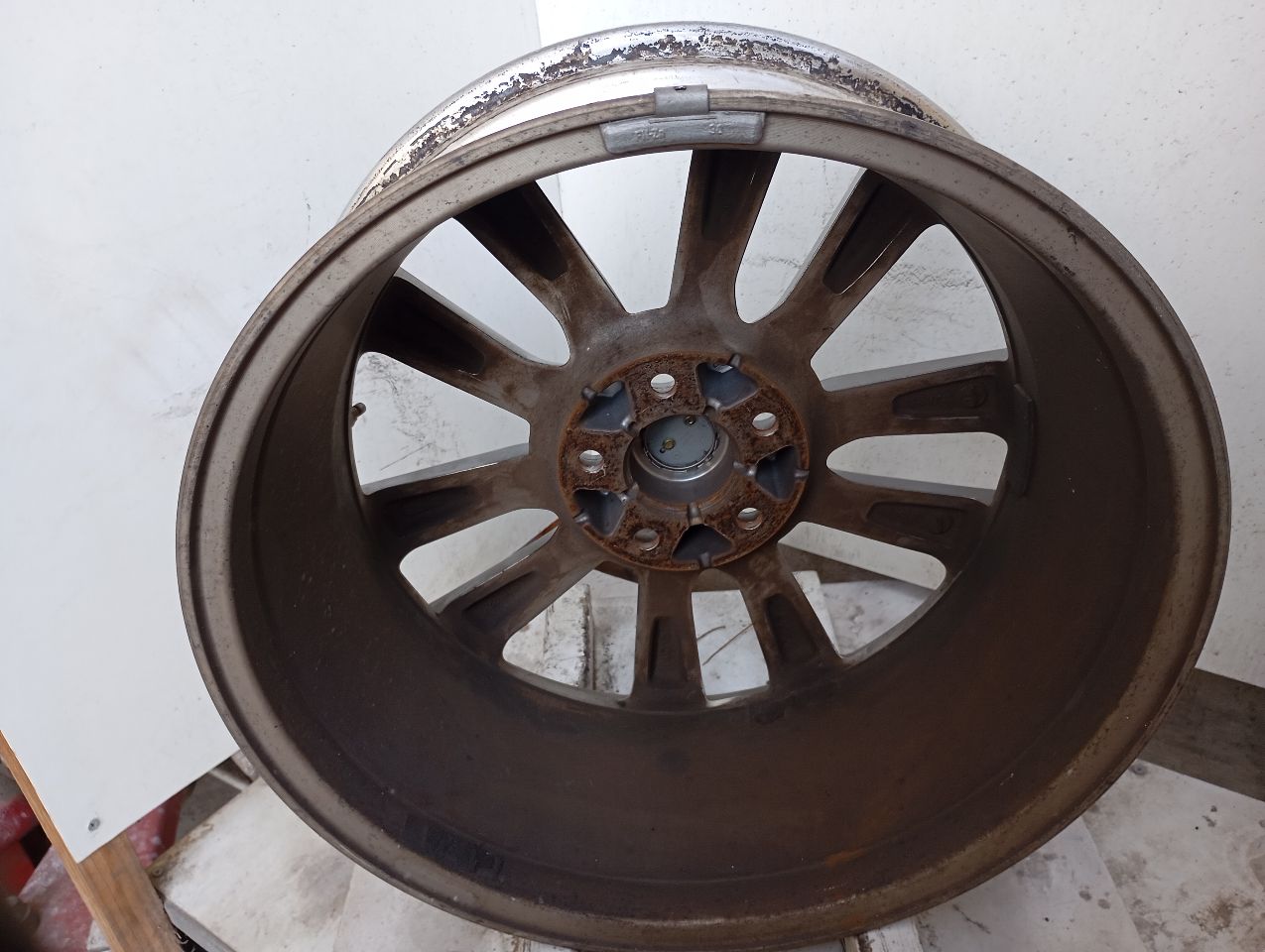 Part image 3