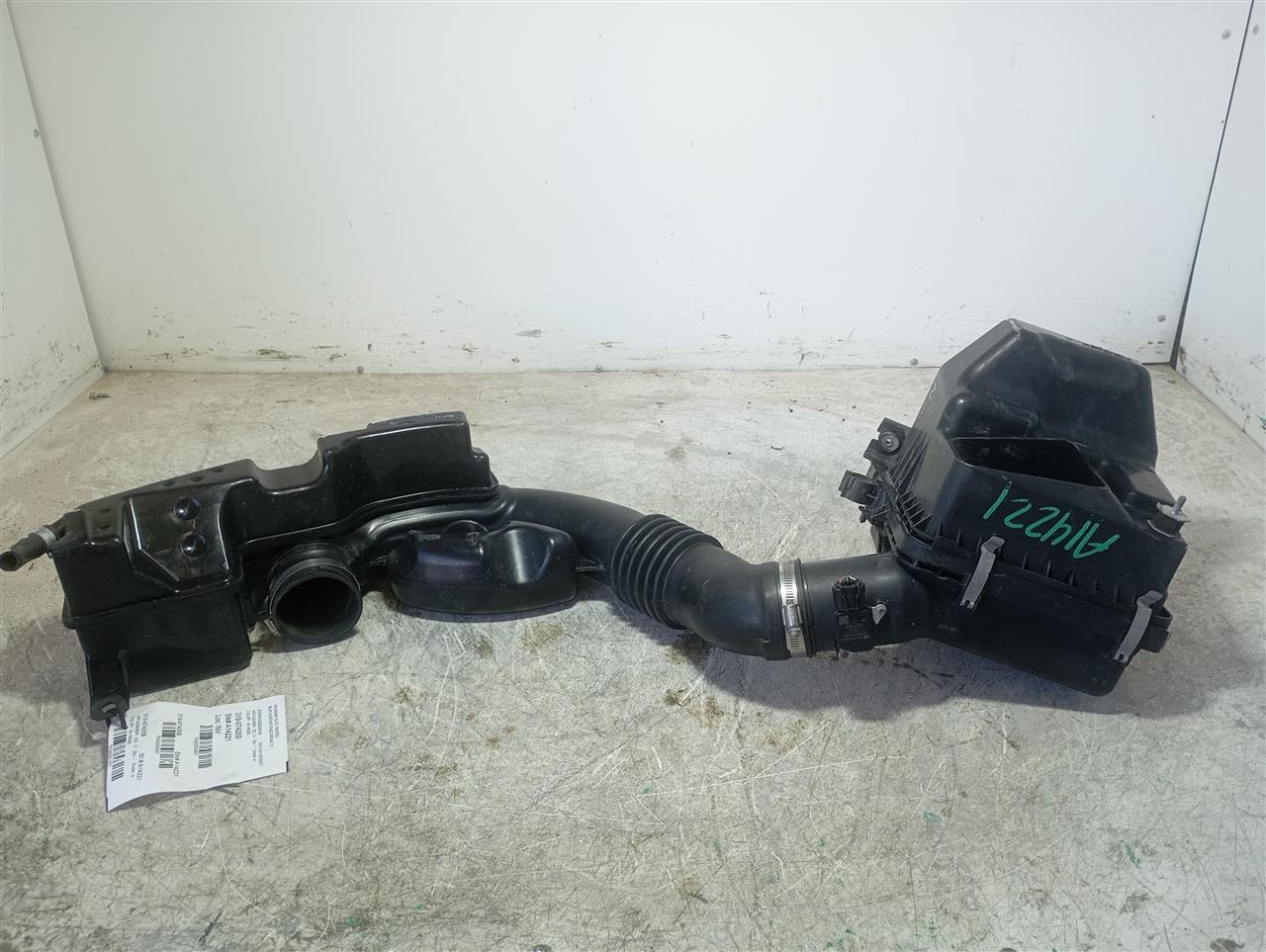 Part image 3