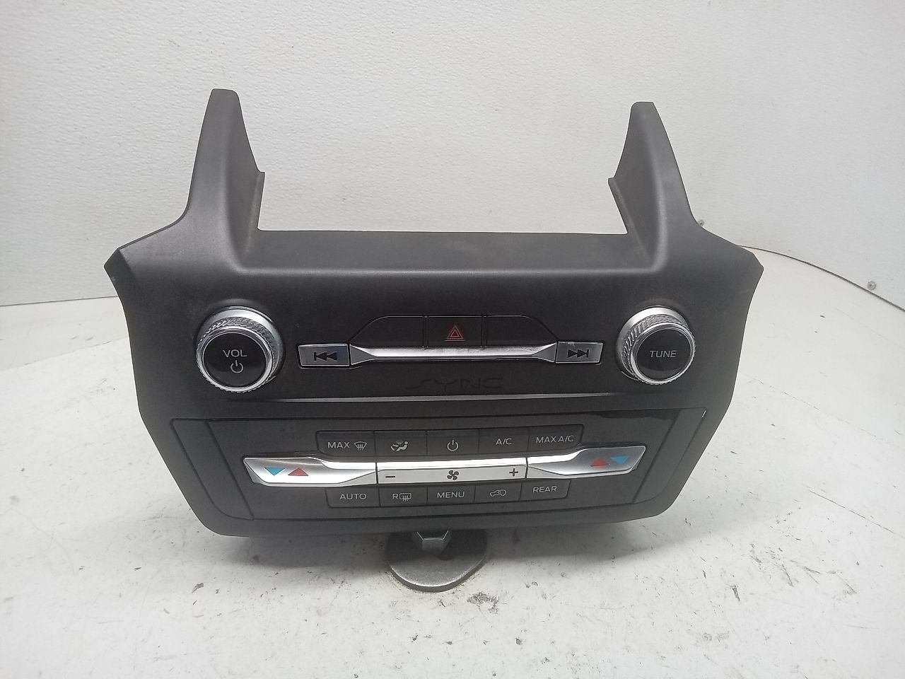 Used 2020 Ford EXPLORER Radio Audio - Stock #H19399