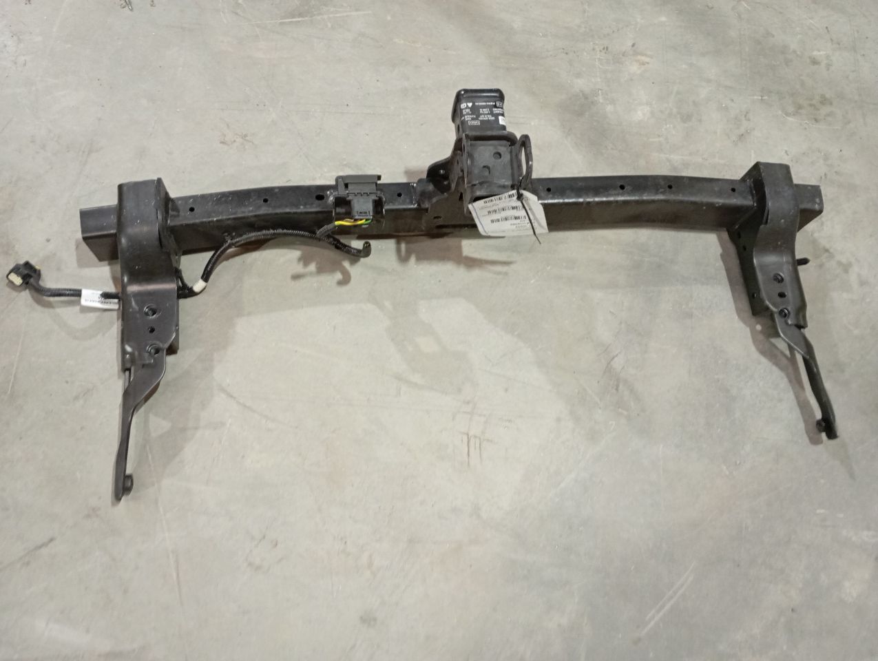 2022 Ford BRONCO SPORT Bumper Rein, Rear