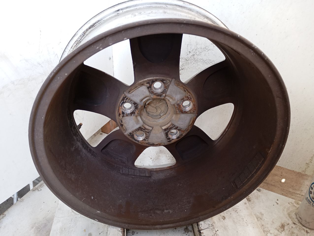 Part image 3