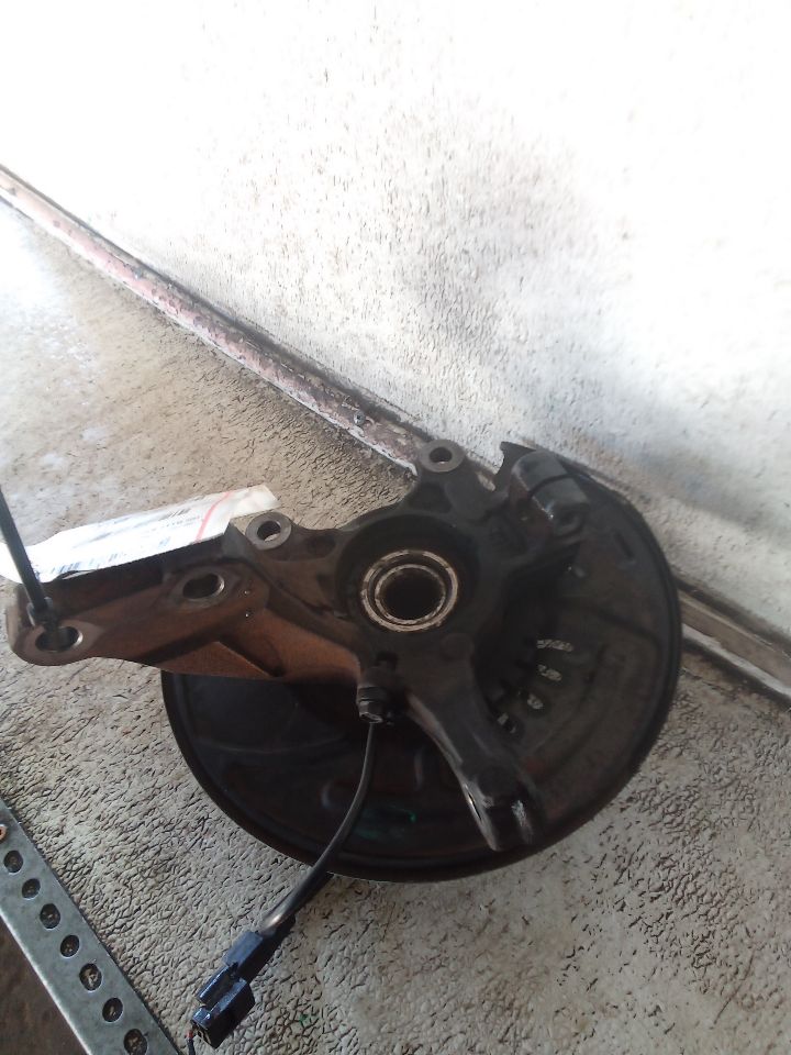 2014 Nissan VERSA Spindle Knuckle, Fr