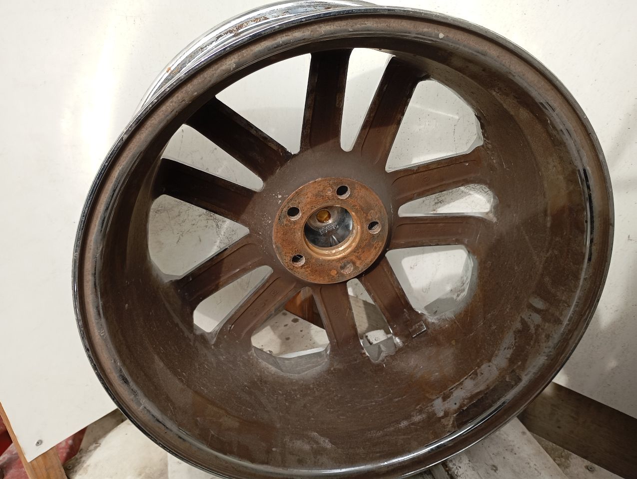 Part image 9