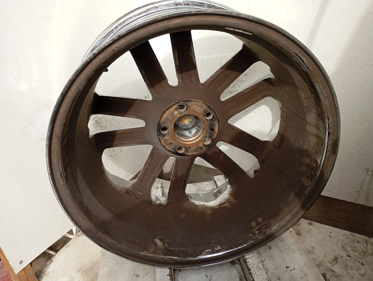 Part image 12
