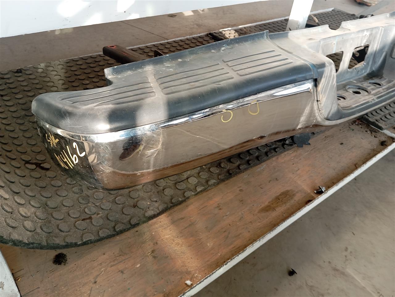 Part image 3