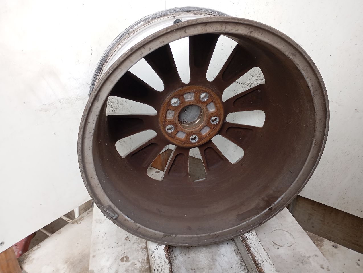 Part image 3