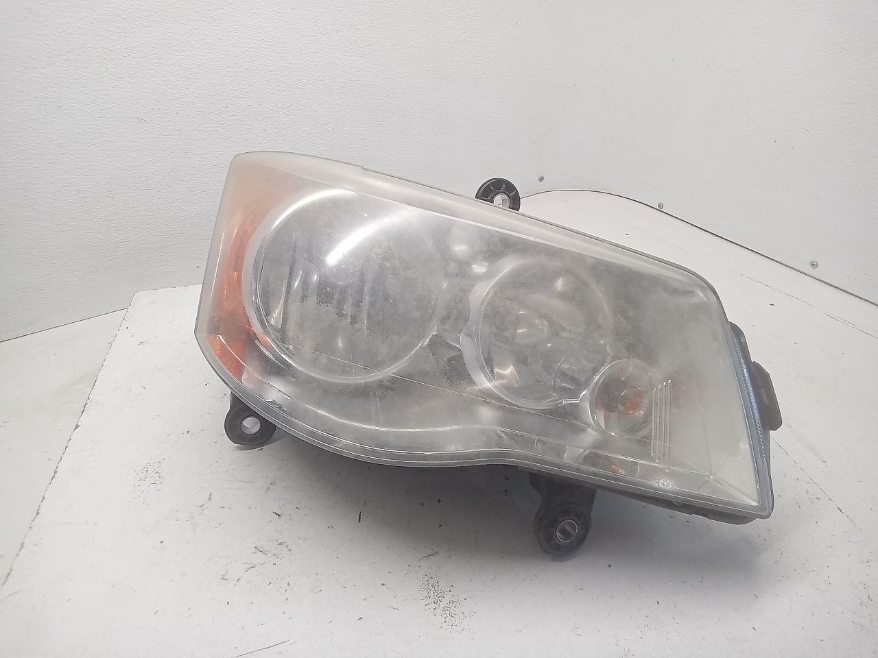 2014 Chrysler TOWN & COUNTRY Headlamp Assembly