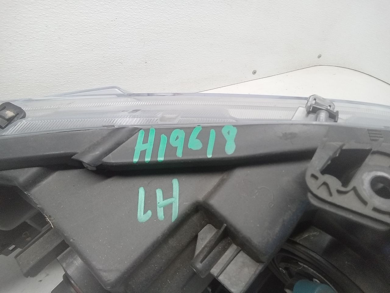 Part image 4