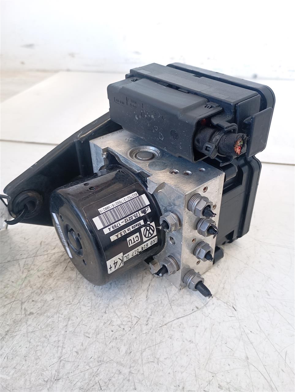 Used 2012 Volkswagen BEETLE Anti-lock Brake Pts - Stock #A14267