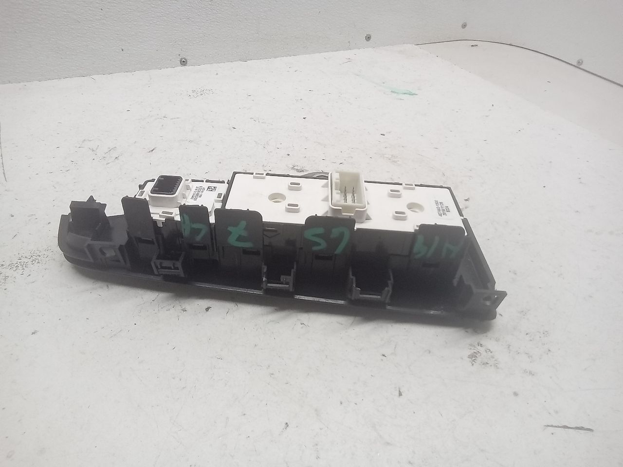 Part image 2