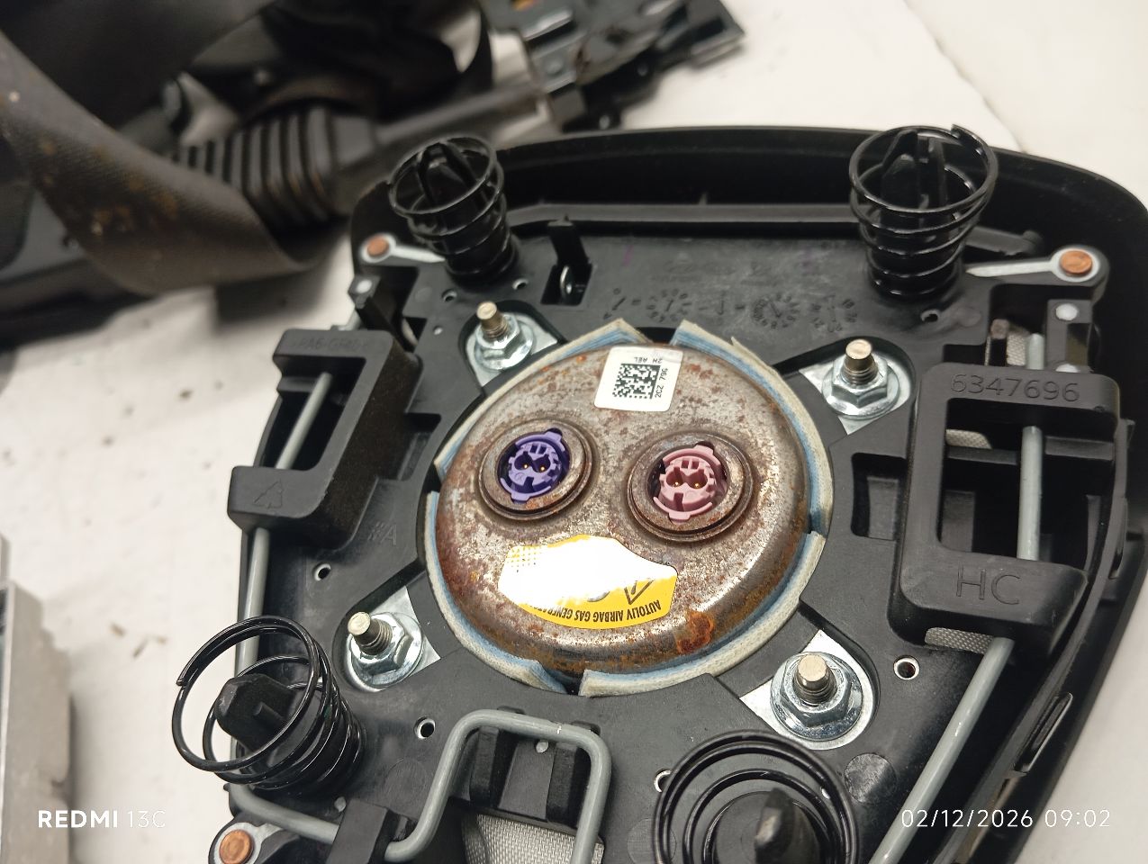 Part image 3