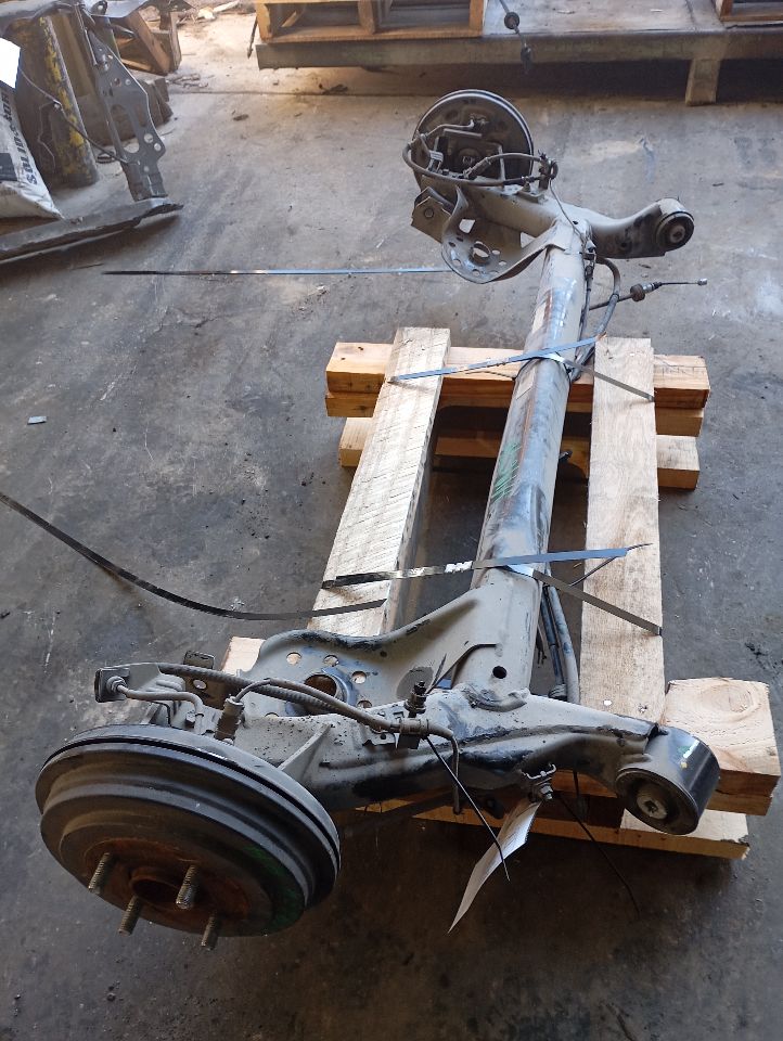 2018 Hyundai ACCENT Loaded Beam Axle