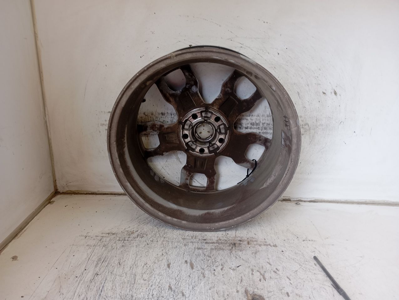 Part image 3