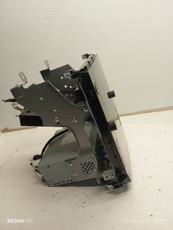 Part image 4