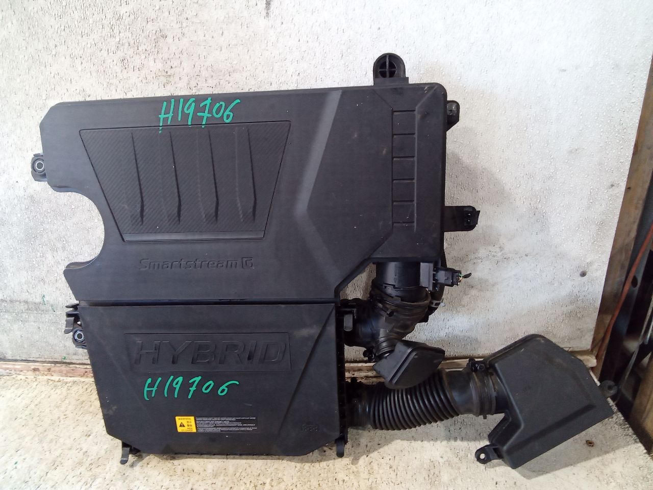 2024 Kia NIRO Air Cleaner