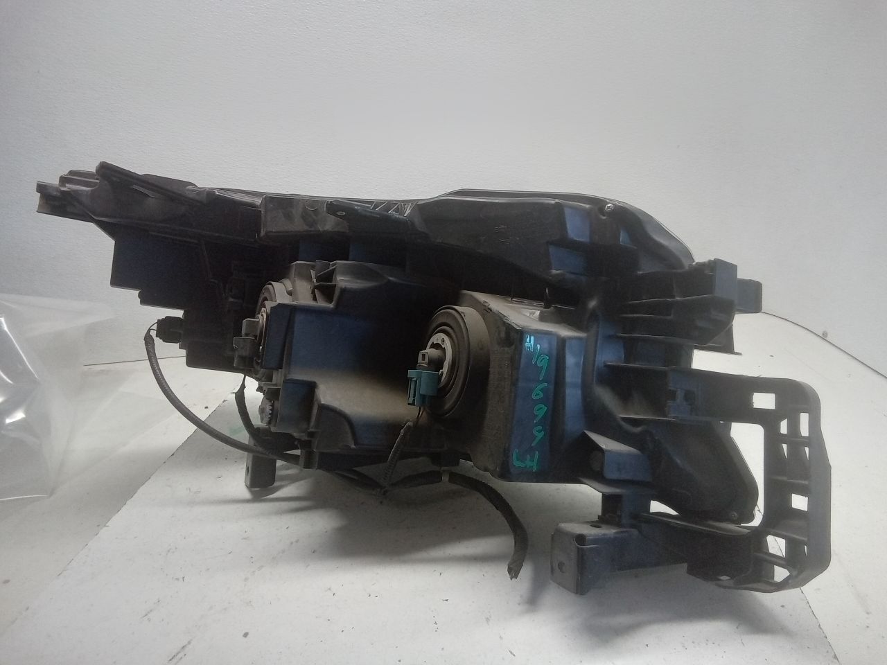 Part image 7