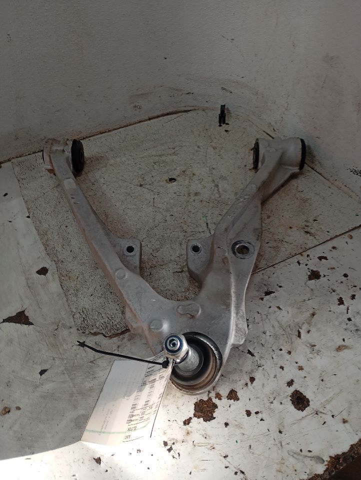 2015 SUBURBAN 1500 General Motors Lower Cntrl Arm, Fr